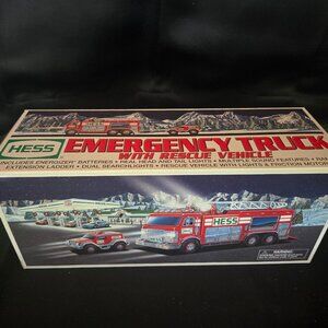 HESS EMERGENCY TRUCK AND RESCUE VEHICLE
